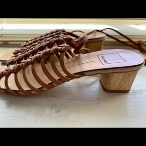 Dolce vita DV strappy tan leather sandals NWOB
